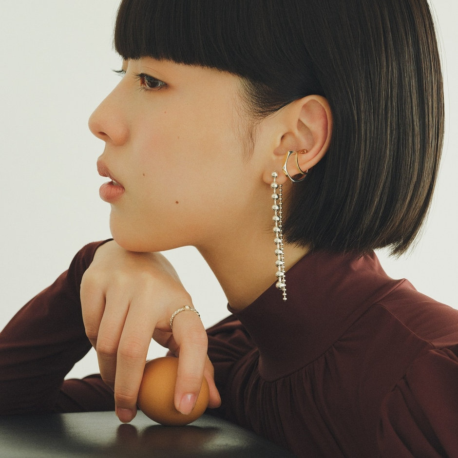 L.A.H. ペアシルバーピアス e14054-p-02.jpg