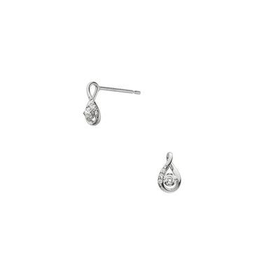 プラチナダイヤモンドピアス