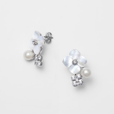 淡水パール シェルフラワー ピアス