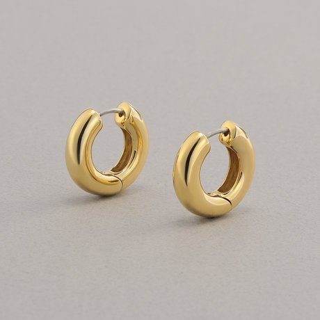 プラスヴァンドーム ピアス