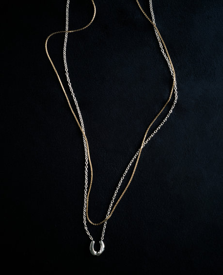 LAH ホリデーコレクション2025 ネックレス着用イメージ