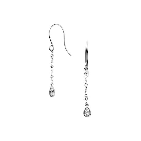 ダイヤモンド ピアス