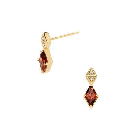 ガーネット ピアス