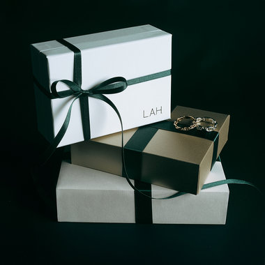 クリスマスジュエリーギフト | 大切な人に贈るおすすめシルバージュエリー・ペアジュエリー特集