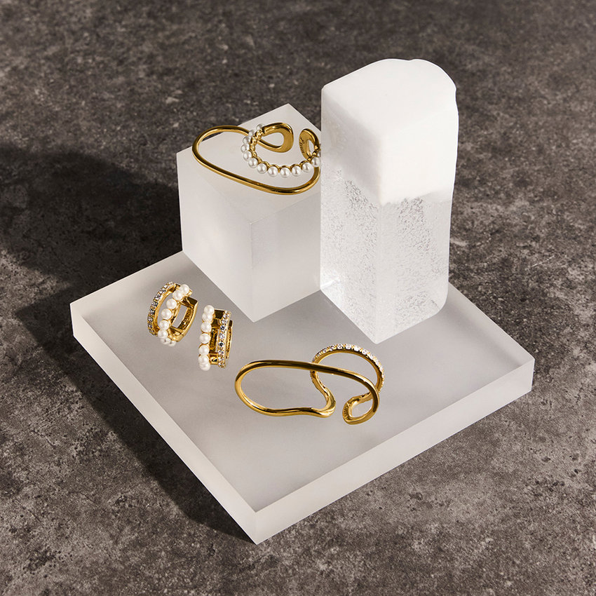 ELLE SHOP限定のパール&キュービックジルコニアジュエリーが登場