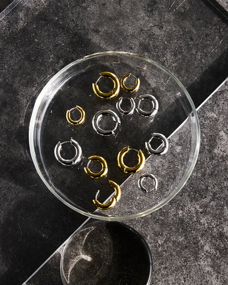 プラスヴァンドーム キャッチレスピアス イヤリング