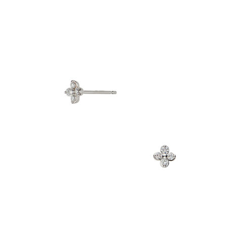 ダイヤモンド ピアス