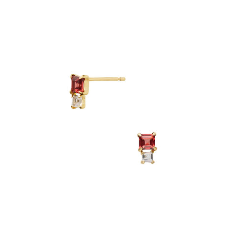 ガーネット ピアス