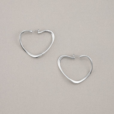 BODY_フープピアス