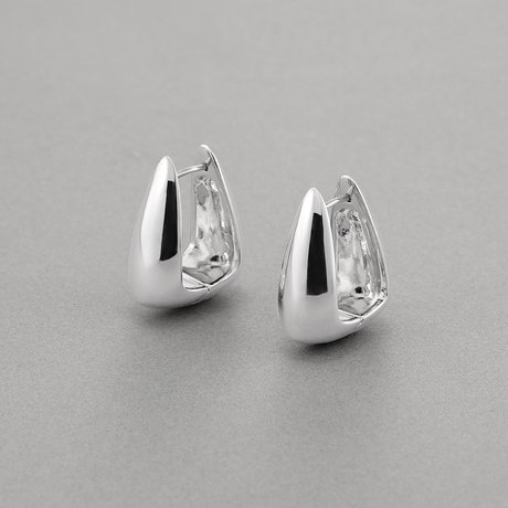 プラスヴァンドーム ピアス