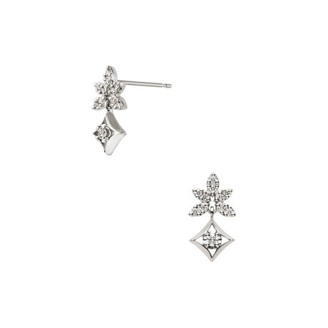 ダイヤモンド ピアス
